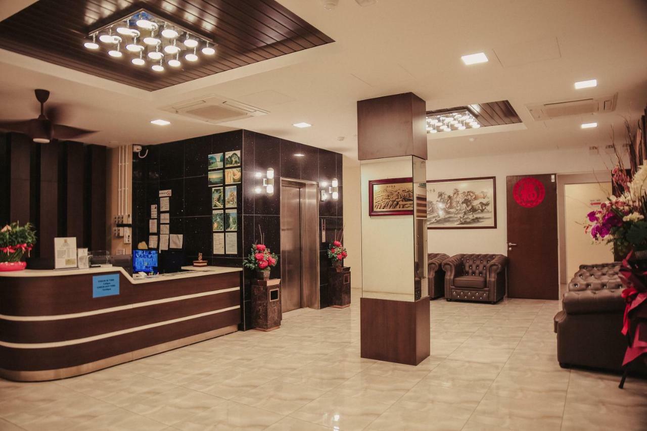 Phoenix Hotel 구아 무상 외부 사진